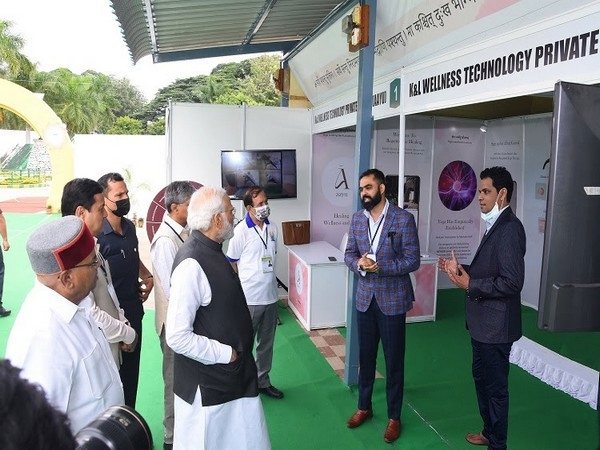 Prime Minister Narendra Modi at the AAYU stand, Mysuru, 2022